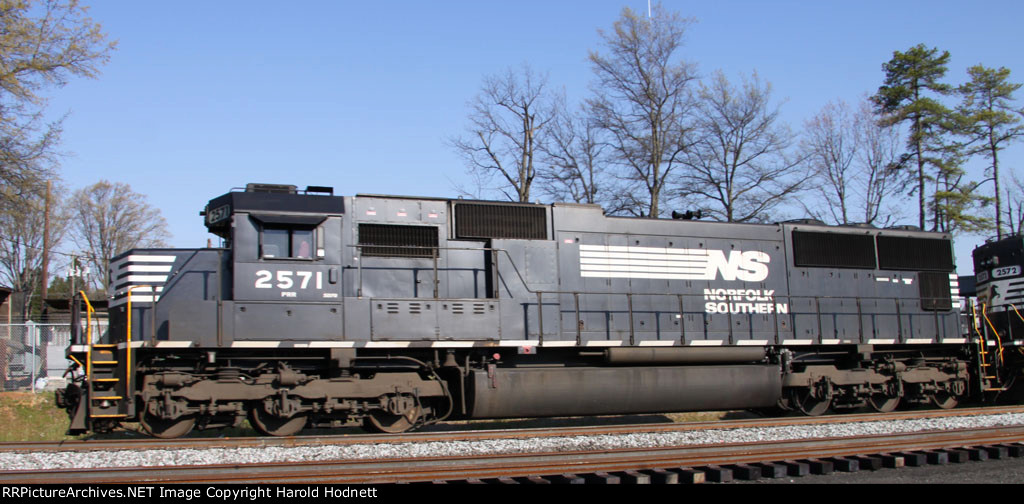 NS 2571